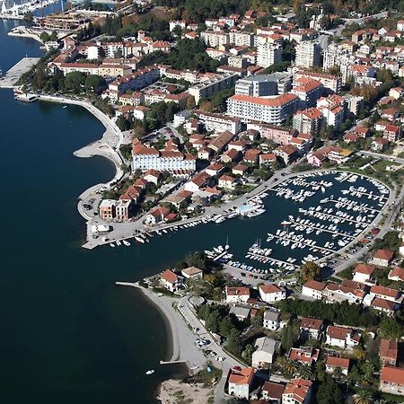 Guesthouse Lanca Tivat Eksteriør billede